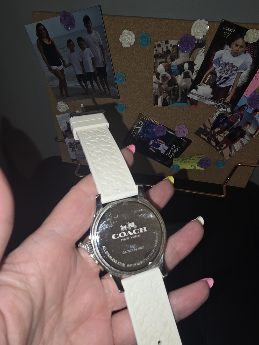 Coach White Silicone Strap Womens 10+ Years Old Large Face - Picture 3 of 3